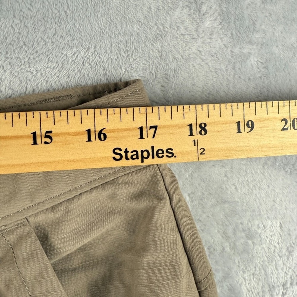 Duluth Trading Pants Mens 34x30 Beige Armachillo Cargo Hiking Outdoor Ripstop - Picture 7 of 10